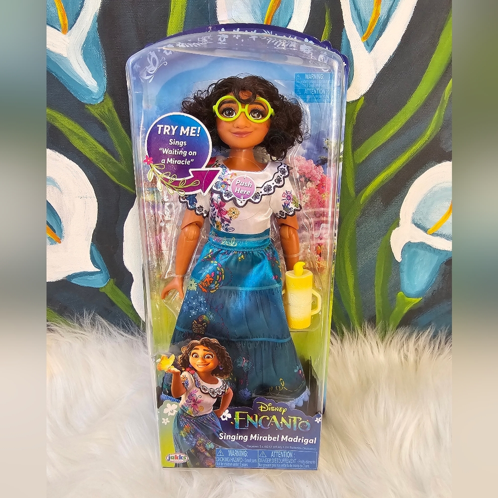 Disney Encanto Singing Mirabel Madrigal